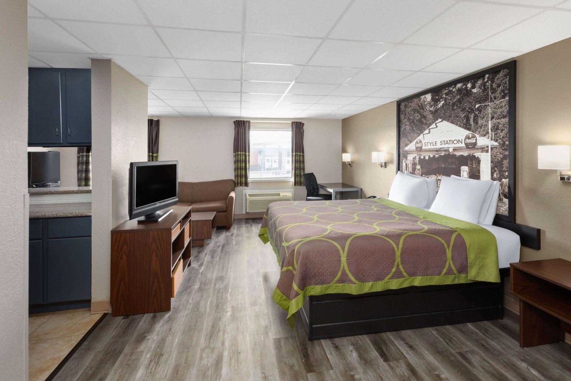 Super 8 By Wyndham Buffalo Екстериор снимка